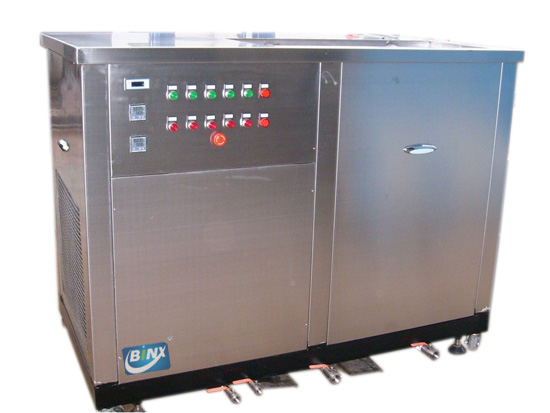 Gas phase ultrasonic cleaning machine(图1)
